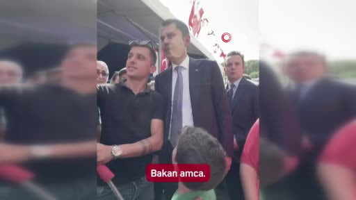 Ödemiş ilçesindeki yangında zarar gören konutlar yeniden yapılarak sahiplerine teslim ediliyor