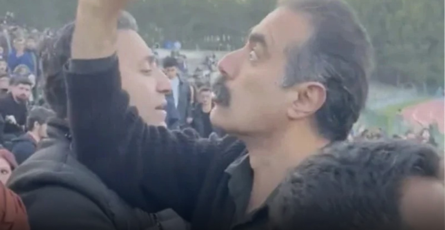 ODTÜ'de Türk Bayrağı Açan Öğrencileri Tehdit Eden 2 Şahıs Tutuklandı