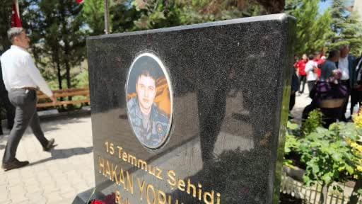 Oğlu doğum gününde 15 Temmuz şehidi oldu: Evlat acısını 10 yıldır yüreğinde taşıyor