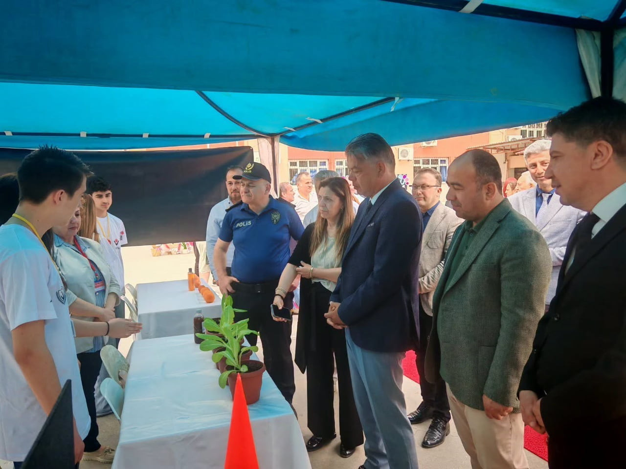ÖĞRENCİLERİN BİLİM PROJELERİ BÖLGE TARIMINA DESTEK OLACAK