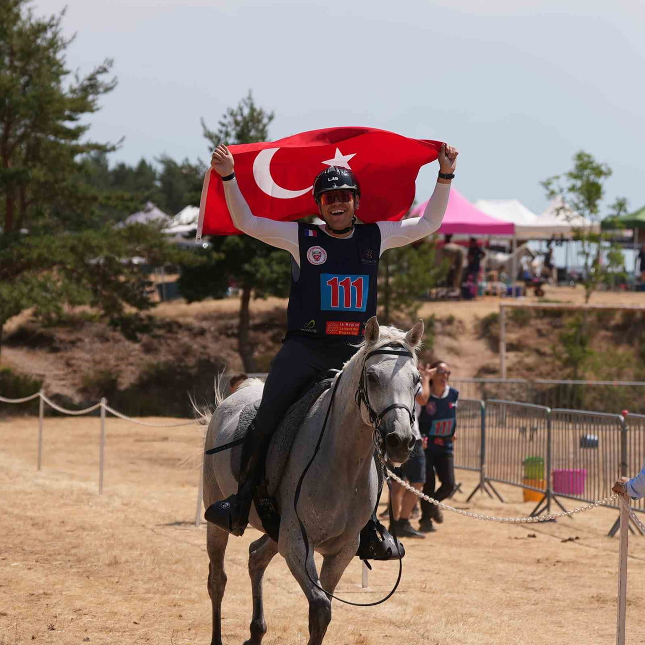 OĞUZ ALPER ÖKTEM, TÜRKİYE’Yİ EYLÜL AYINDA PORTEKİZ’DE DÜZENLENECEK ULUSLARARASI FEI MİLLETLER...