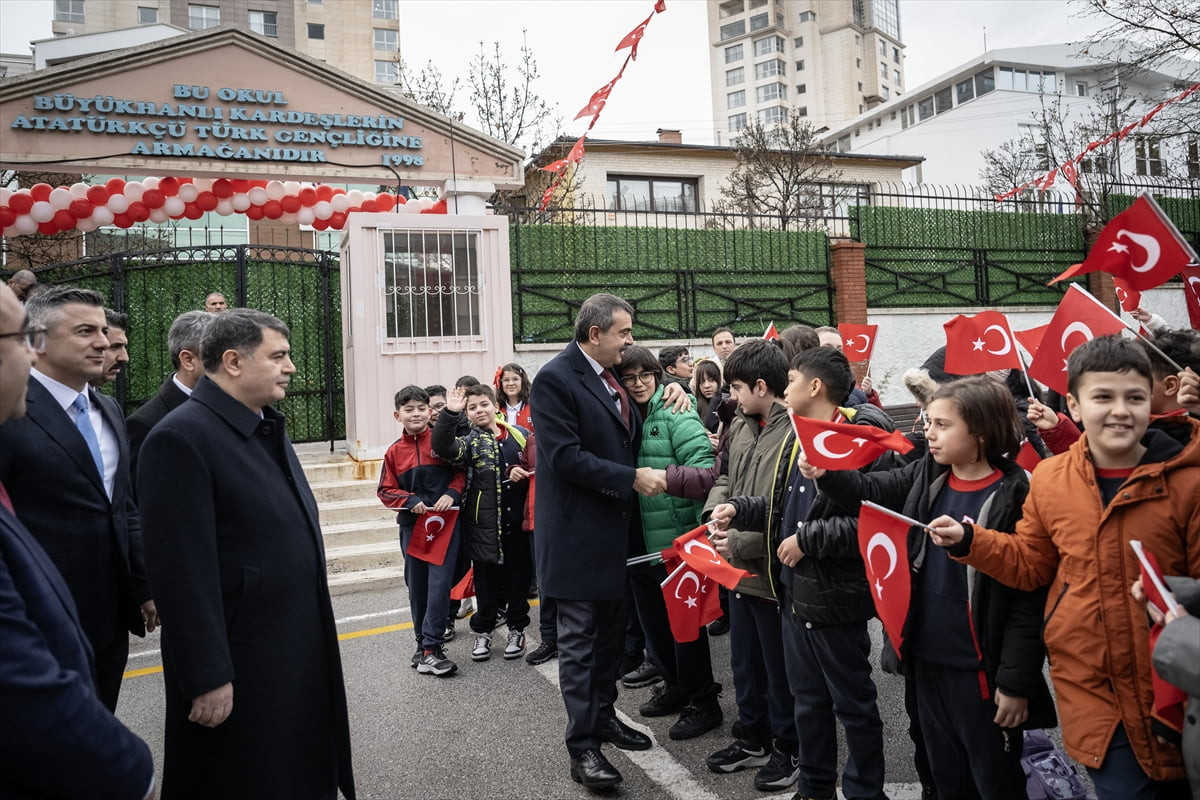 Okul öncesi, ilkokul, ortaokul ve liselerde eğitim gören yaklaşık 18 milyon öğrenci, iki haftalık...