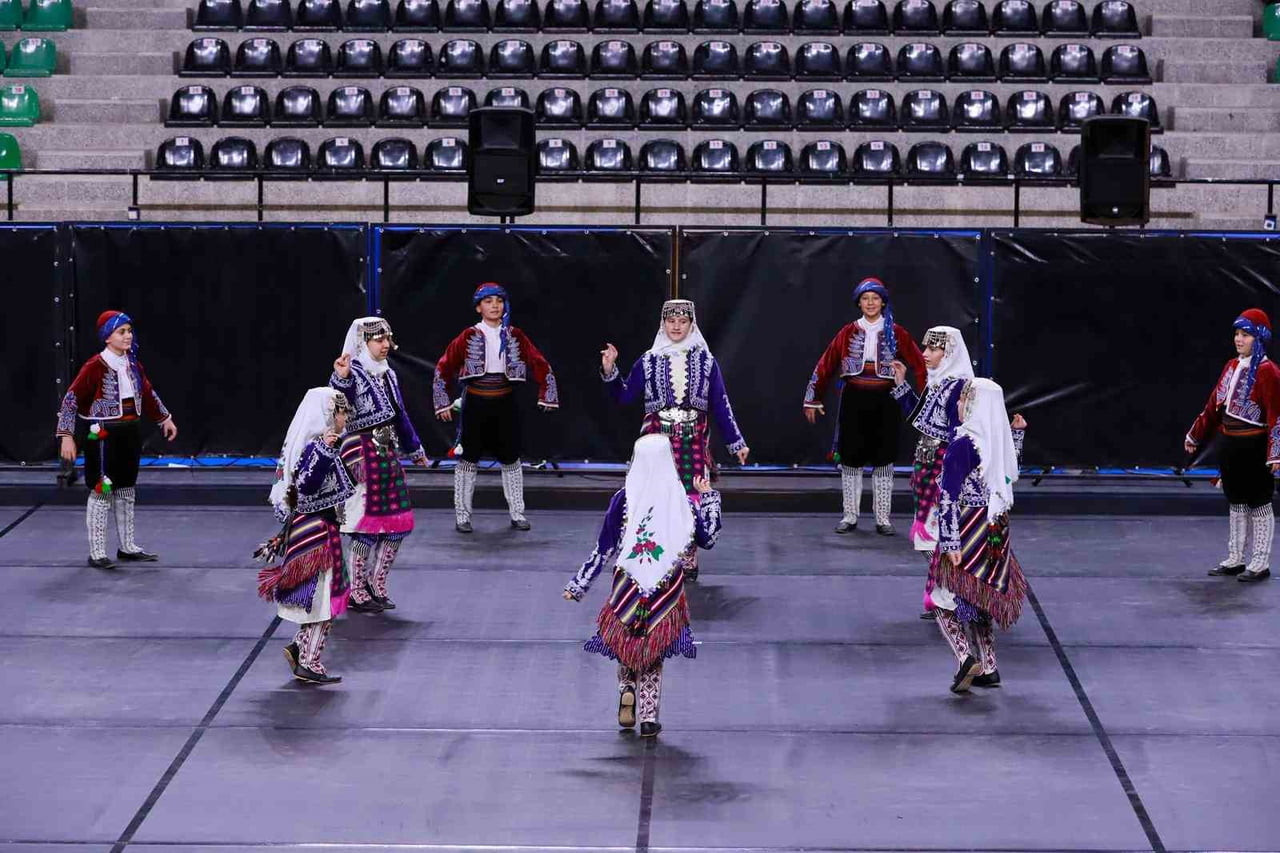 OKUL SPORLARI HALK OYUNLARI YILDIZLAR GRUP ŞAMPİYONASI, DENİZLİ’NİN EV SAHİPLİĞİNDE 28-29 MART...