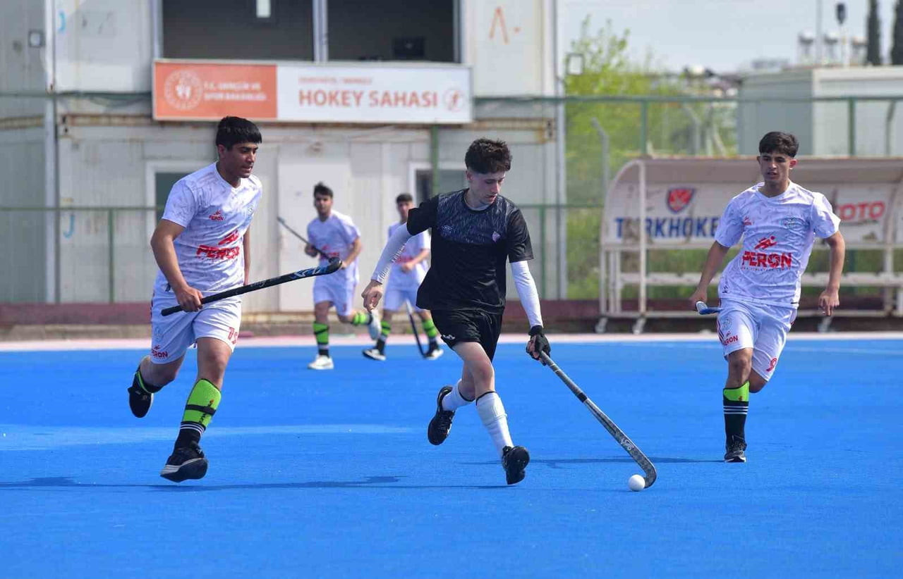 OKUL SPORLARI HOKEY GRUP MÜSABAKALARI OSMANİYE’DE BAŞLADI