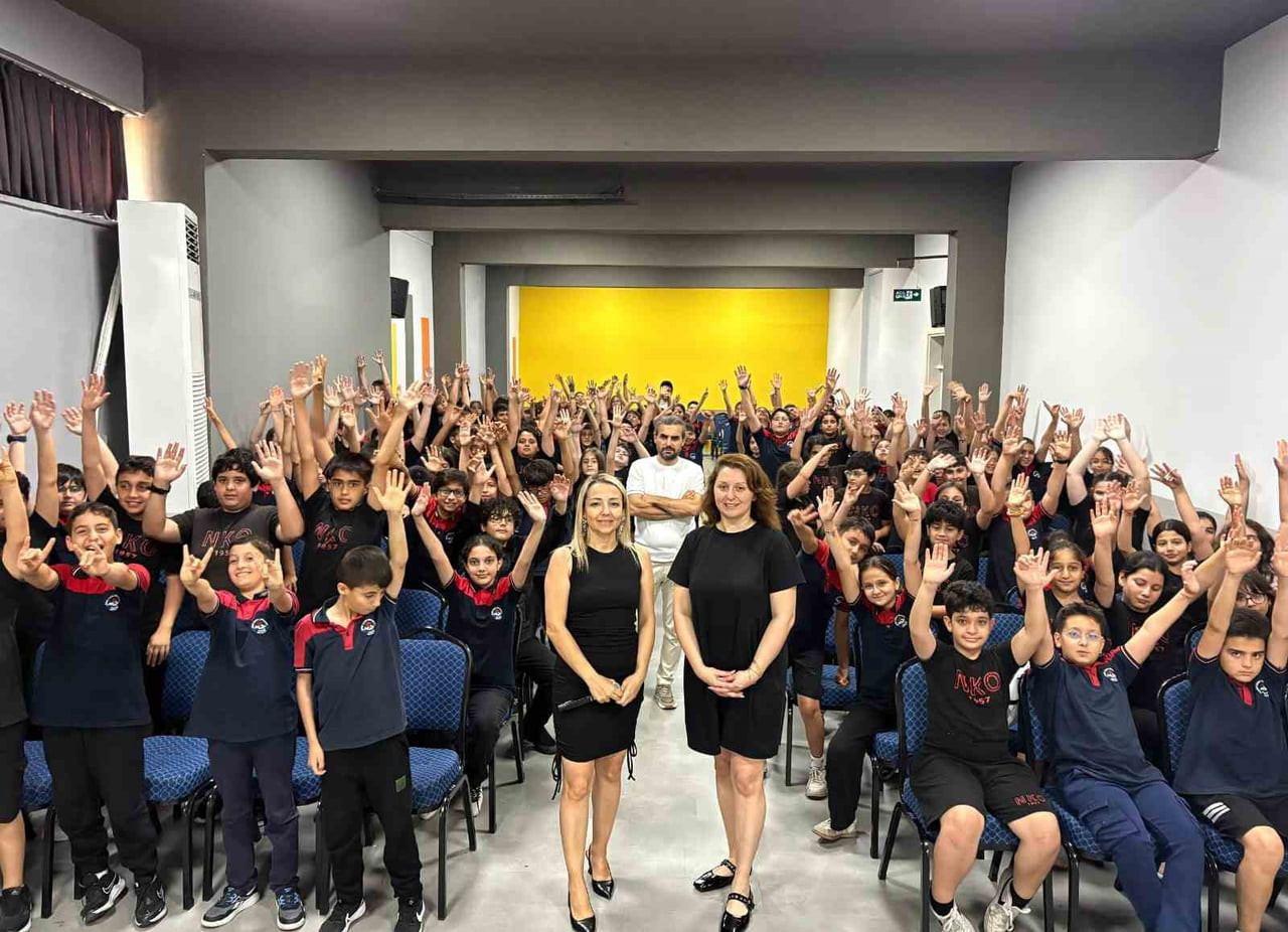 OKULLARA VE KURUMLARA YÖNELİK ÇEVRE VE ATIK YÖNETİMİ EĞİTİMLERİ DEVAM EDİYOR