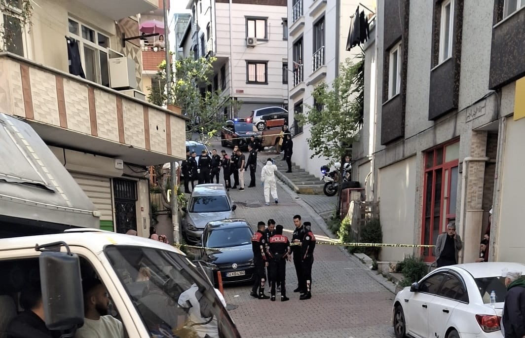 OLAY, KAĞITHANE ÇELİKTEPE MAHALLESİ'NDE MEYDANA GELDİ.