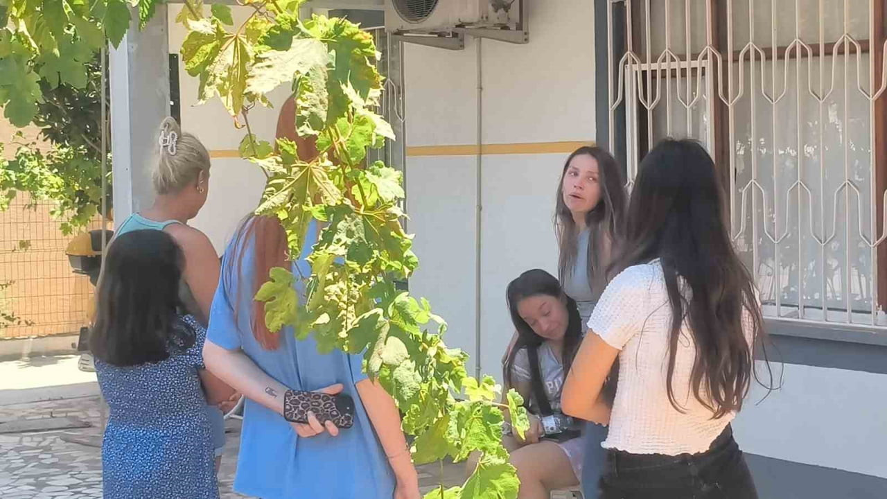 OLAYI HABER ALARAK GELEN DAİRE SAHİBİ, YANGIN ANINDA DAİRE İÇERİSİNDE BULUNAN VE VATANDAŞLARIN...