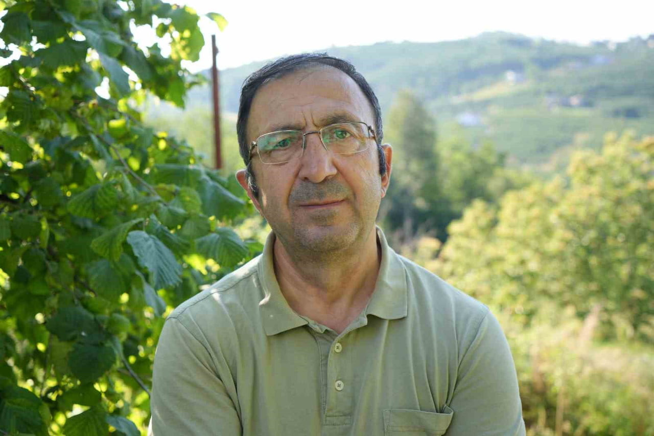 OMÜ ZİRAAT FAKÜLTESİ BAHÇE BİTKİLERİ ÖĞRETİM ÜYESİ PROF. DR. ÜMİT SERDAR