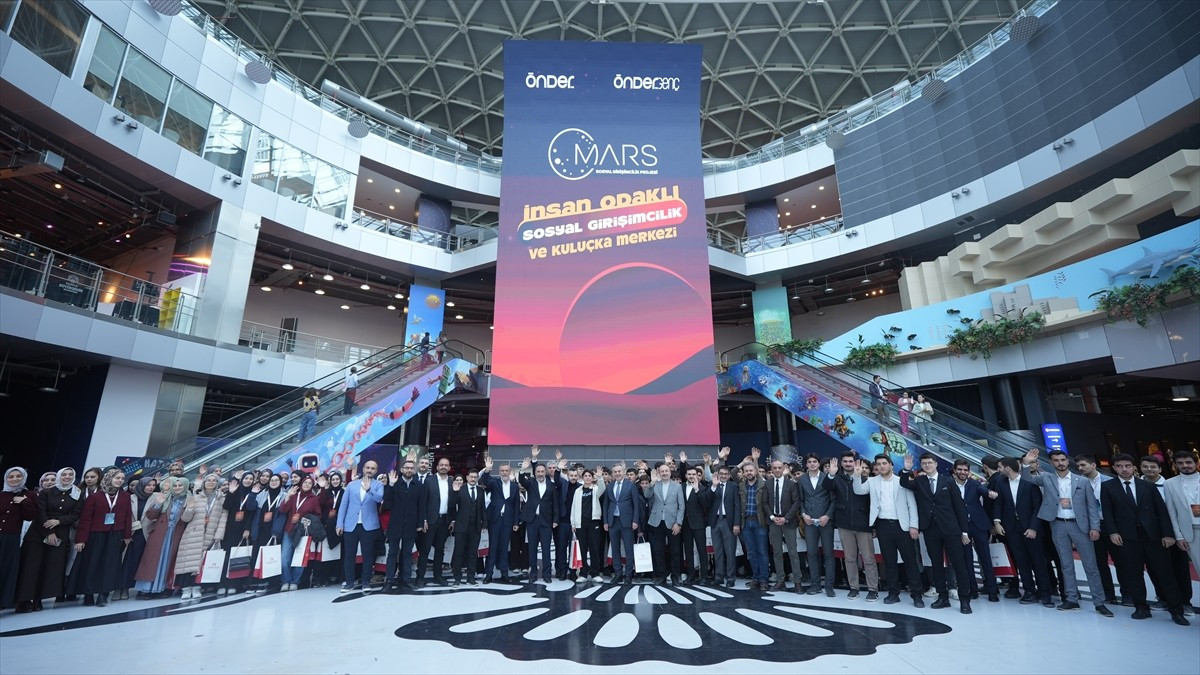 ÖNDER İmam Hatipliler Derneği bünyesindeki ÖNDER Gençlik tarafından Anadolu imam hatip...