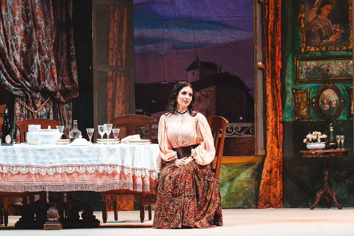 Opera sanatçısı soprano Bengisu Yaman Koyuncu, Kahire Operası sahnesinde başrol söyleyecek ilk...