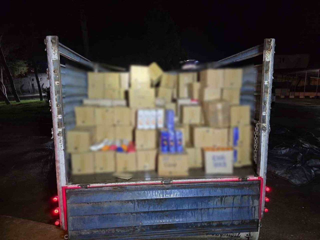 OPERASYONDA PİYASA DEĞERİ YAKLAŞIK 1 MİLYON 200 BİN TL OLAN 6 BİN 879 ADET SAHTE ŞAMPUAN ELE...