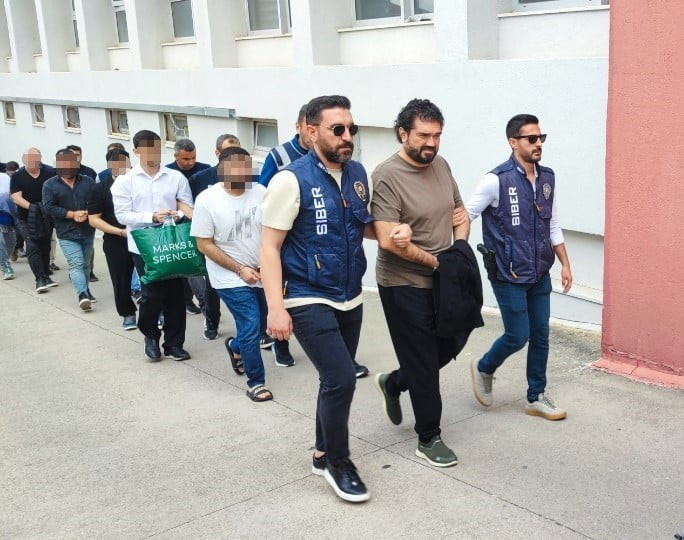OPERASYONDA YAKALANIP TUTUKLANAN RASİM OZAN KÜTAHYALI