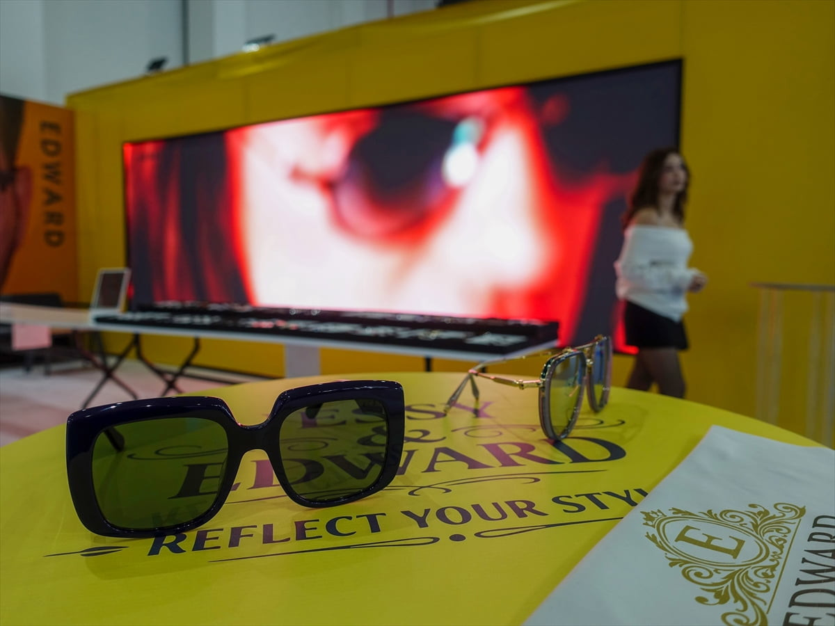 Optik, Gözlük, Oftalmoloji ve Teknolojileri Fuarı İzmir'de üçüncü kez kapılarını ziyaretçilerine...