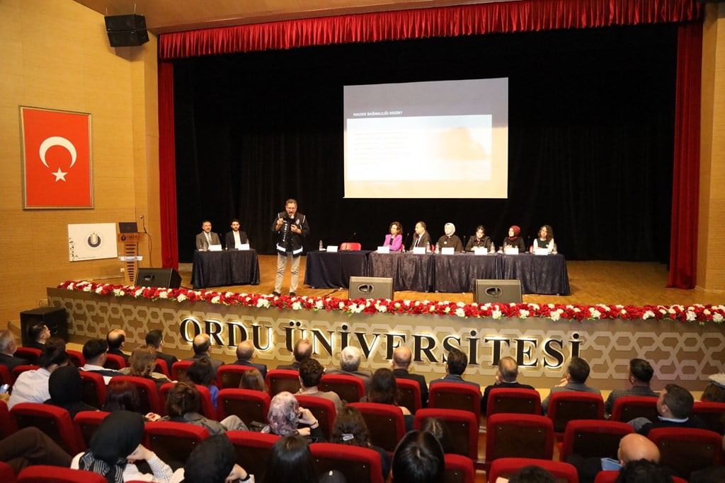 ORDU ÜNİVERSİTESİ (ODÜ) TOPLUMSAL KATKI KOORDİNATÖRLÜĞÜ TARAFINDAN, 'BAĞIMLILIKLA MÜCADELE' KONULU...