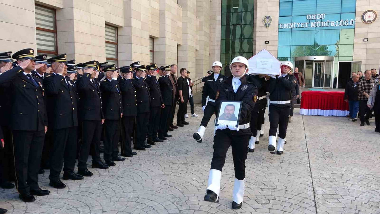 ORDU'DA GEÇİRDİĞİ TRAFİK KAZASINDA HAYATINI KAYBEDEN POLİS MEMURU ALEV KOVANCI İÇİN İL EMNİYET...