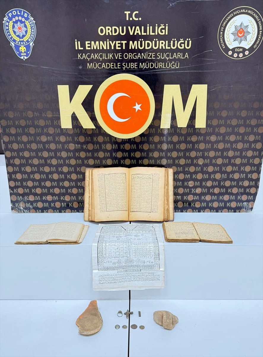Ordu'da, tarihi eser niteliğinde olduğu değerlendirilen doküman ve çeşitli ürünler ele...