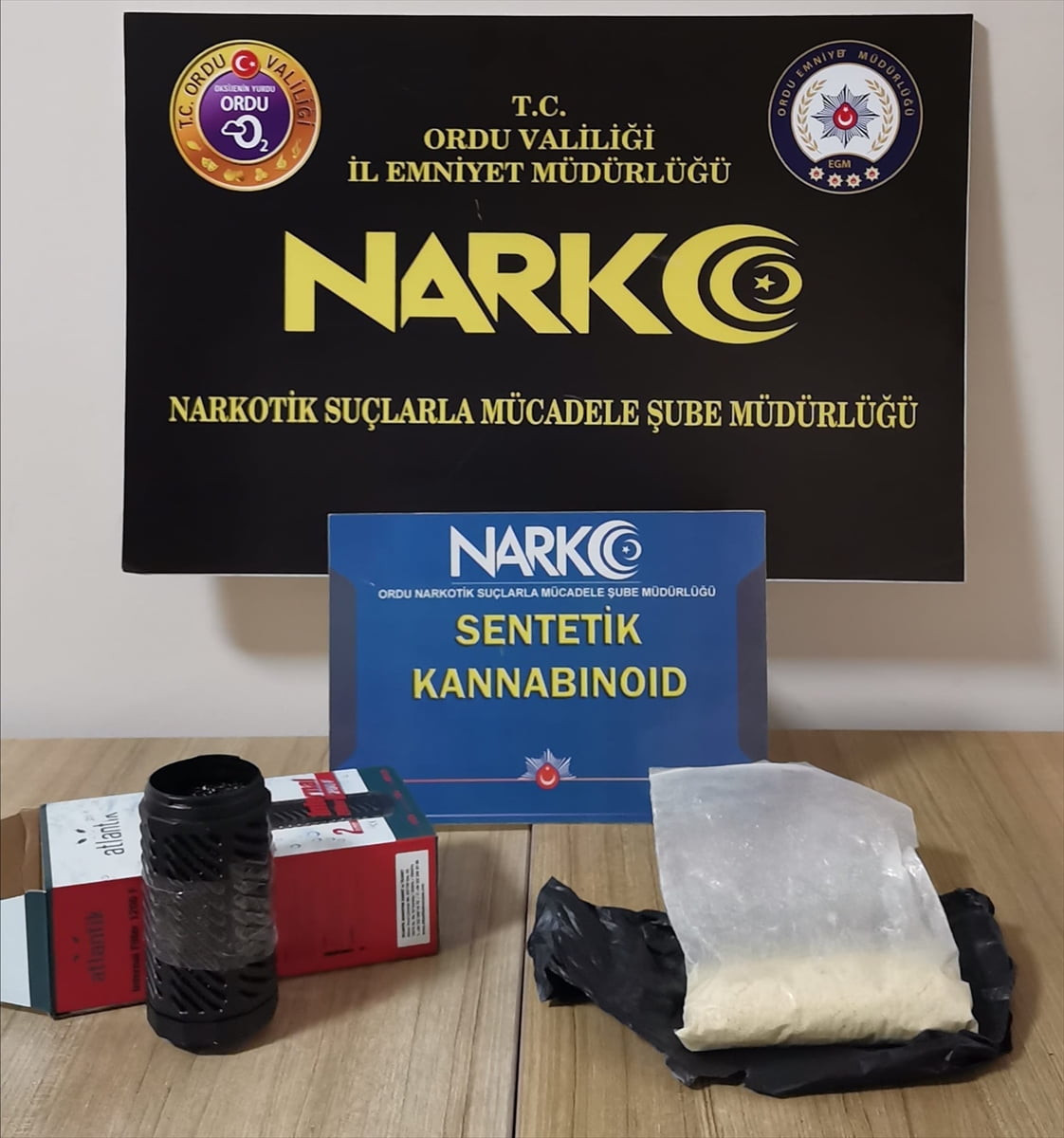 Ordu'da yolcu otobüsünde üzerinde 114,25 gram sentetik uyuşturucu ham maddesi ile yakalanan zanlı...