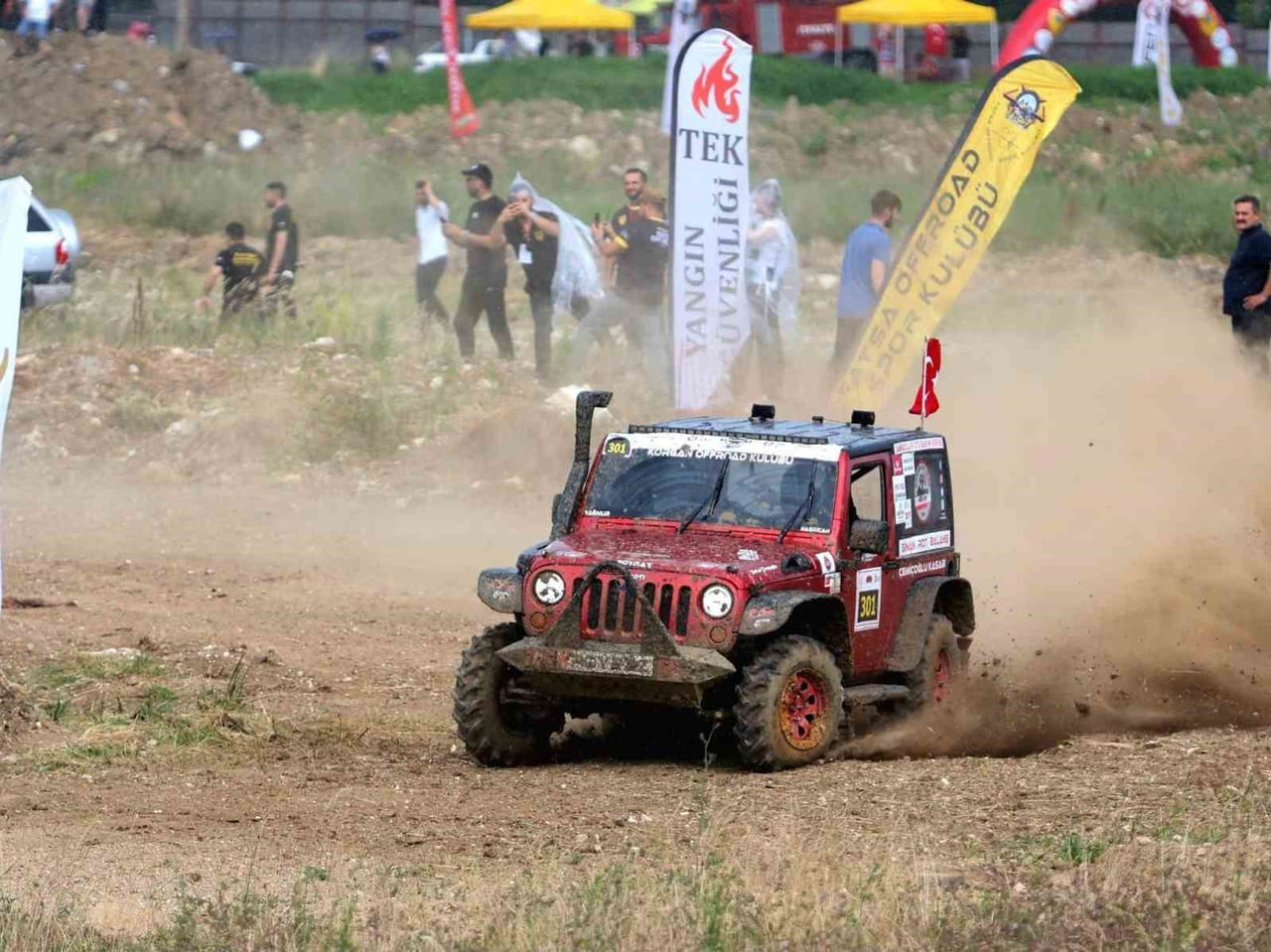 ORDU'NUN FATSA İLÇESİNDE DÜZENLENEN OFF-ROAD YARIŞLARI, ÇAMUR ETAPTA YAŞANAN KIYASIYA MÜCADELELERE...
