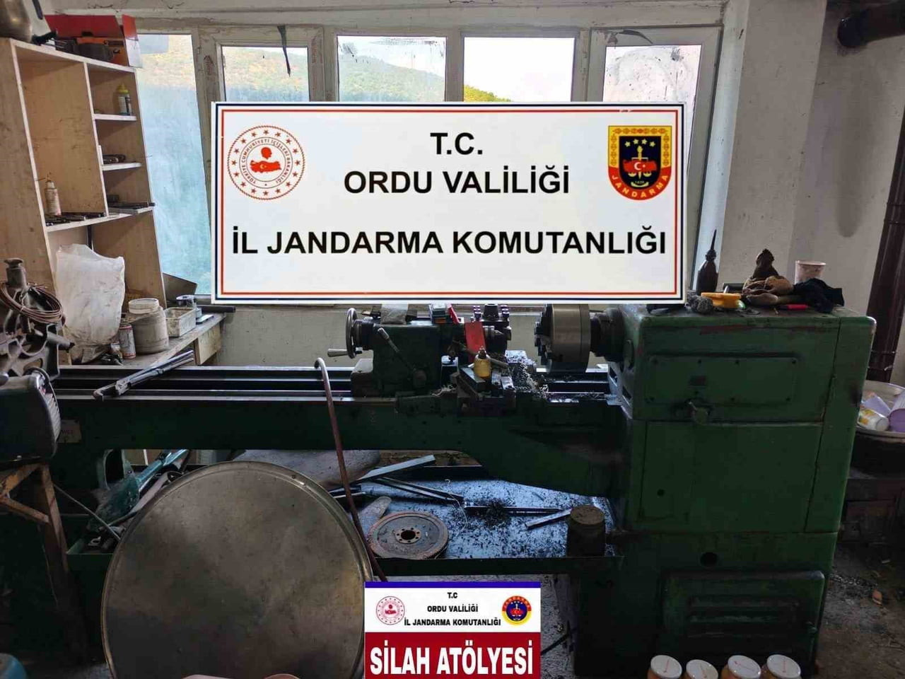 ORDU’DA KIRSAL ALANDA İLLEGAL YOLLARLA KAÇAK SİLAH ÜRETİMİ YAPAN 2 ADET ATÖLYE ELE...