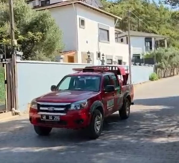 ORMAN EKİPLERİNDEN MEGAFONLU YANGIN UYARISI