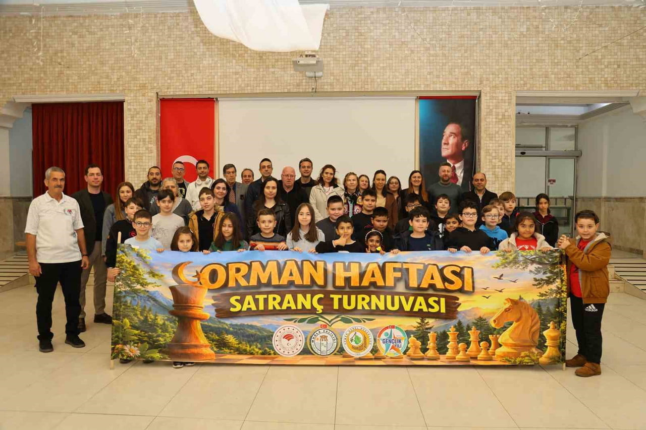 ORMAN HAFTASI'NDA HAMLELER DOĞA İÇİN YAPILDI: MENTEŞE'DE SATRANÇ HEYECANI