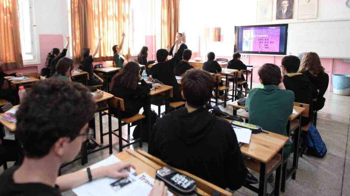 Ortalama ile geçti ne demek