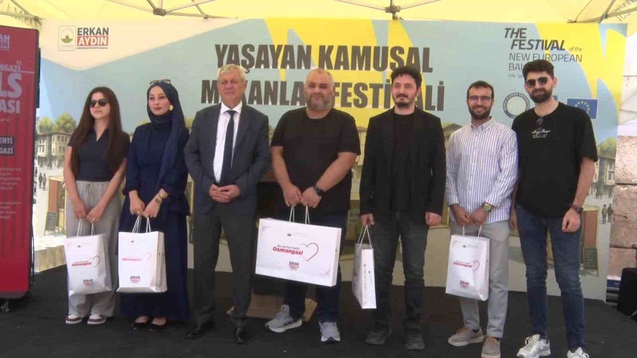 OSMANGAZİ BELEDİYESİ TARAFINDAN BURSA'NIN FETHİNİN 700. YILI ETKİNLİKLERİ KAPSAMINDA DÜZENLENEN...