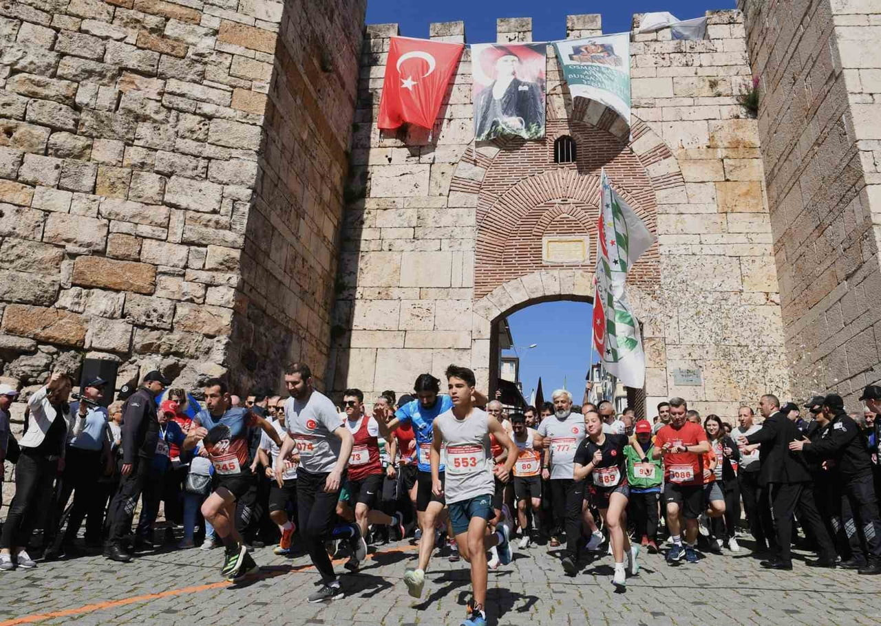 OSMANGAZİ BELEDİYESİ’NİN BU YIL 21’İNCİSİNİ DÜZENLEDİĞİ "OSMAN GAZİ’Yİ ANMA VE BURSA’NIN FETHİ...