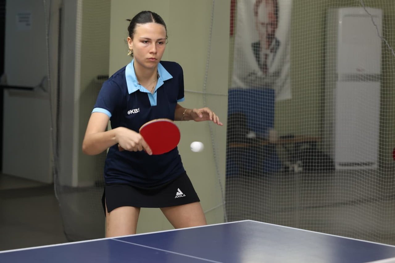 OSMANGAZİ BELEDİYESİ’NİN DÜZENLEDİĞİ MASA TENİSİ TURNUVASI, GENÇ SPORCULARIN ÇEKİŞMELİ...