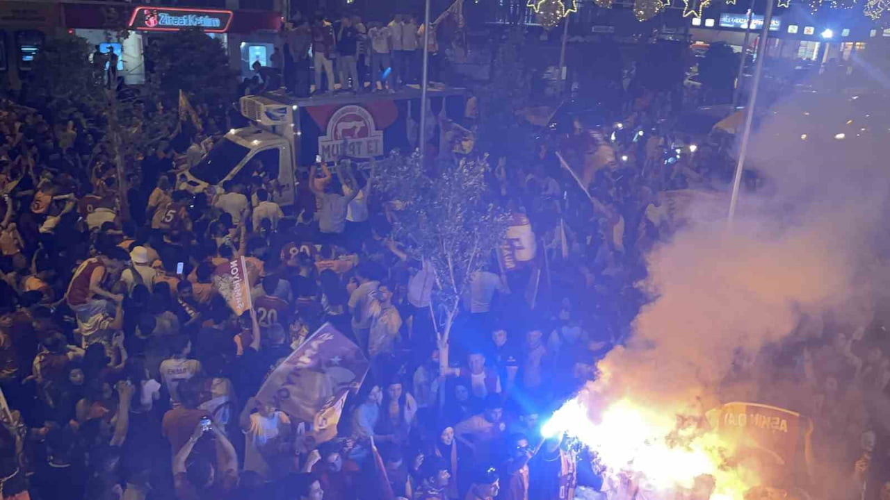 OSMANİYE’DE GALATASARAY’IN ŞAMPİYONLUĞU COŞKUYLA KUTLANDI