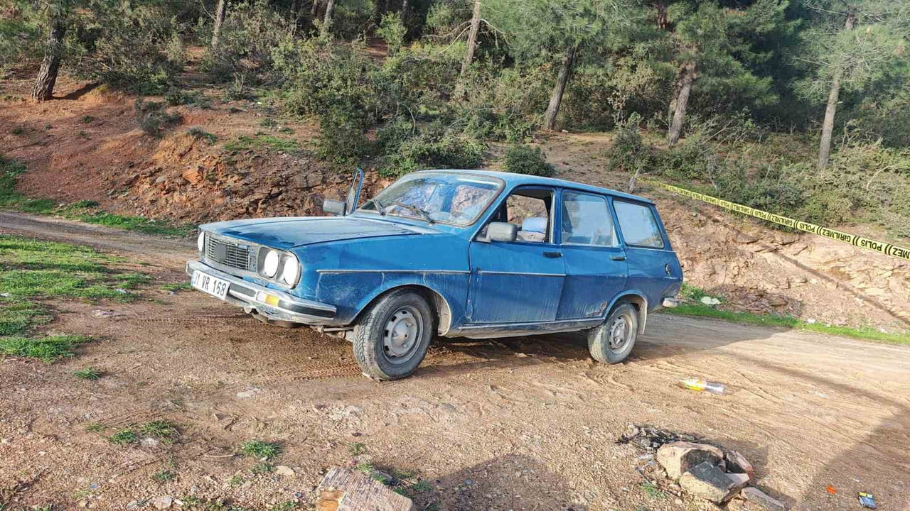 OSMANİYE’DE PARK HALİNDEKİ ARAÇTA ERKEK CESEDİ BULUNDU