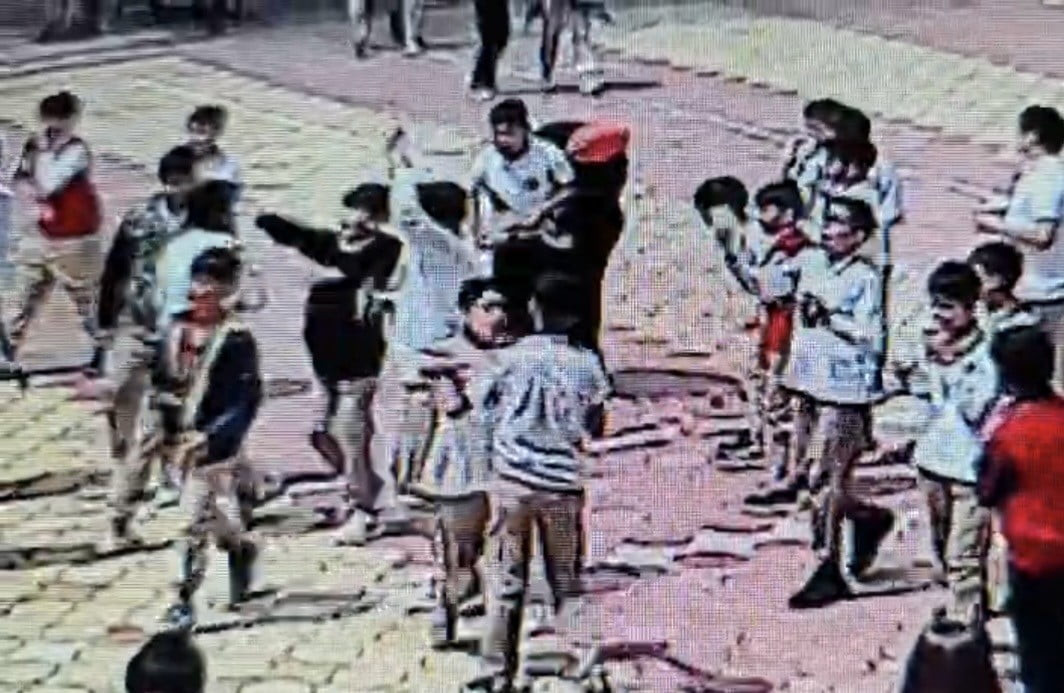 OSMANİYE’DE TENEFFÜS SIRASINDA NEFES BORUSUNA MISIR PARÇASI KAÇAN İLKOKUL ÖĞRENCİSİ, NÖBETÇİ...