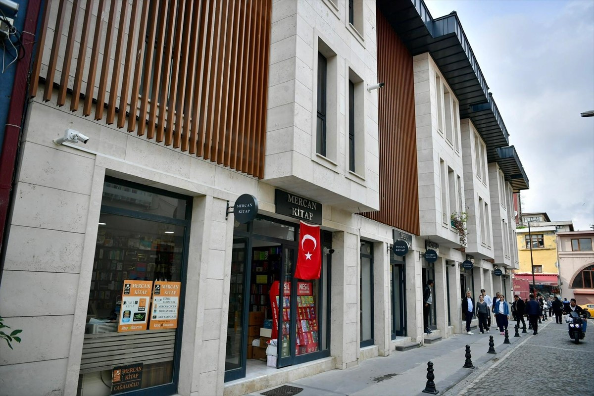 Osmanlı'dan bugüne Türkiye’nin yayıncılık belleğinde özel bir yere sahip Cağaloğlu, "Cağaloğlu...