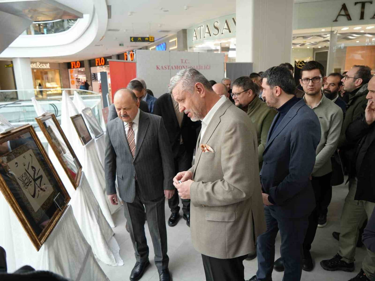 OSMANLI'DAN CUMHURİYET'E UZANAN SÜREÇTE HÜSN-İ HAT SANATINA ÖNEMLİ KATKILAR SAĞLAYAN HATTAT...