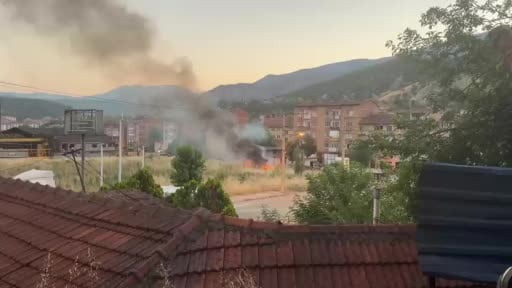 Otluk alanda çıkan yangın büyümeden söndürüldü