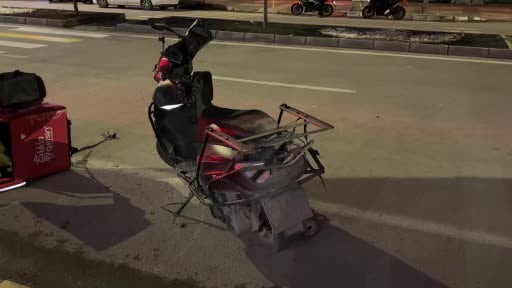Otomobil sürücüsü motosiklete çarpıp kaçtı: 1 yaralı