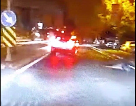 OTOMOBİLİN YAYA HALİNDEKİ BUCA BELEDİYESİ PERSONELİNE ÇARPARAK ÖLÜMÜNE NEDEN OLDUĞU FECİ KAZANIN...
