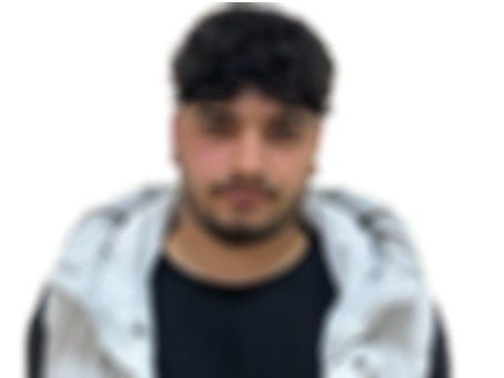 OTOYOLDA MOTOSİKLET ÜSTÜNDE SİLAH İLE SEYİR EDEN ŞAHIS YAKALANDI: SİLAH OYUNCAK ÇIKTI