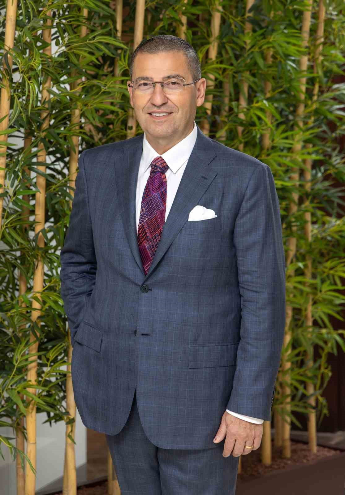 OYAK ÇİMENTO YÖNETİM KURULU BAŞKANI SUAT ÇALBIYIK