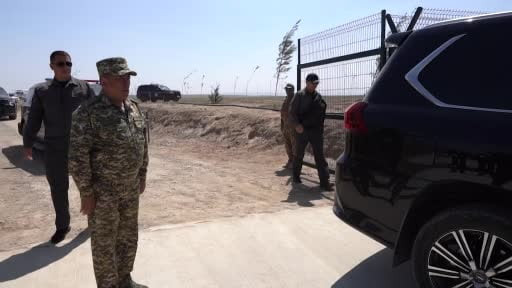 Özbekistan, Kırgızistan ve Tacikistan sınırlarının kesiştiği noktaya Dostluk Anıtı inşa...