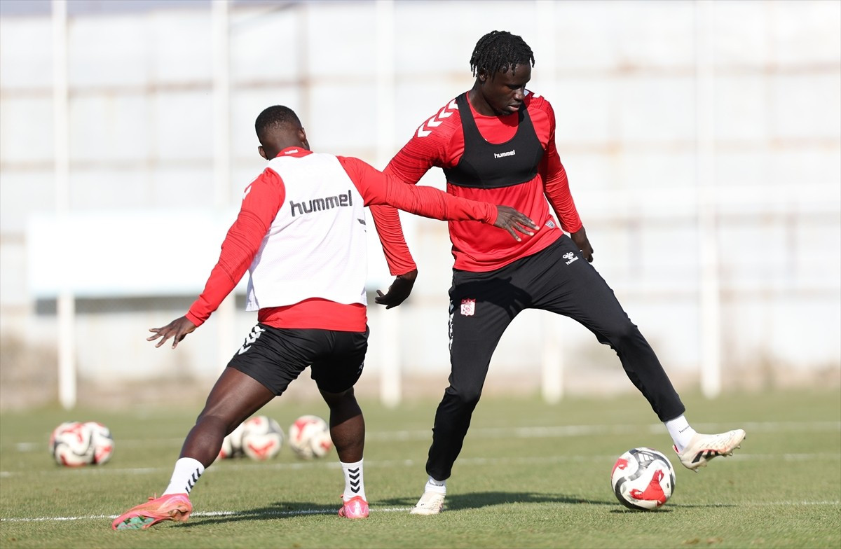 Özbelsan Sivasspor, Trendyol 1. Lig'in 15. haftasında sahasında Boluspor ile yapacağı maçın...