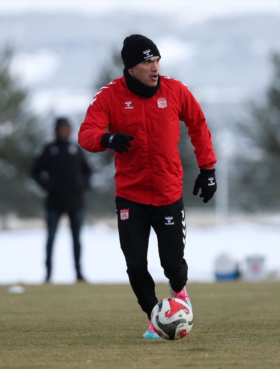 Özbelsan Sivasspor, Trendyol 1. Lig'in 21. haftasında deplasmanda Sipay Bodrum FK ile...