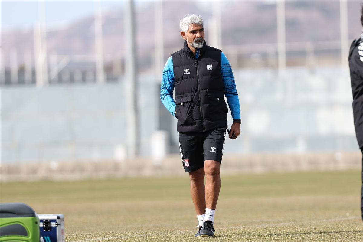 Özbelsan Sivasspor, Trendyol 1. Lig'in 26. haftasında deplasmanda Adana Demirspor ile yapacağı...