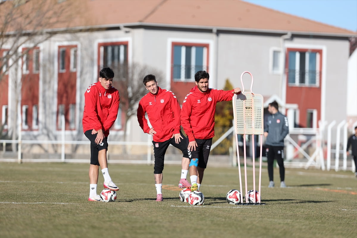 Özbelsan Sivasspor, Trendyol 1. Lig'in 27. haftasında sahasında Sakaryaspor ile yapacağı maçın...