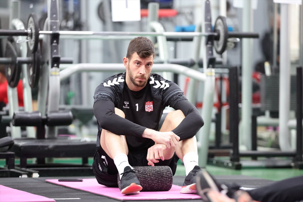 Özbelsan Sivasspor, Trendyol 1. Lig'in 28. haftasında deplasmanda Serikspor ile yapacağı maçın...