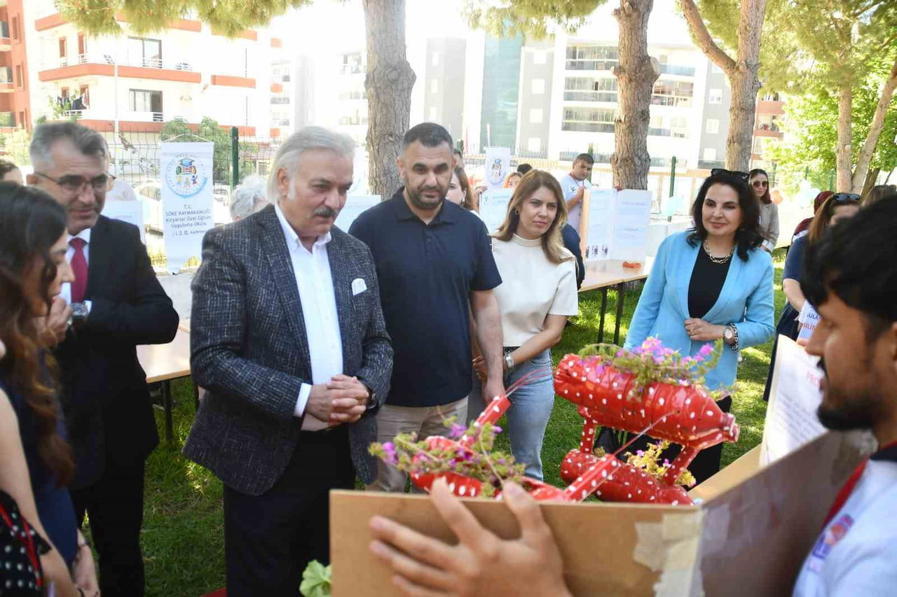 ÖZEL GEREKSİNİMLİ ÖĞRECİLERDEN SERGİ