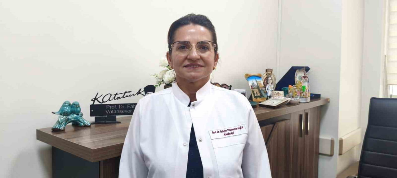ÖZELLİKLE 40 DERECENİN ÜZERİNE ÇIKAN SICAKLIKLARLA BERABER, VÜCUT ISISINI 36-37 DERECE ARASI...
