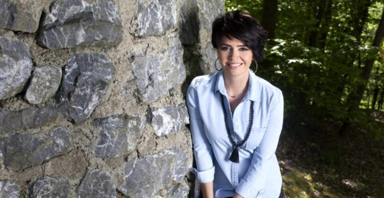 Özlem Gürses kimdir