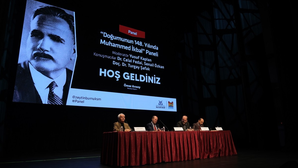 Pakistan'ın milli şairi ve mütefekkir Muhammed İkbal, Zeytinburnu Belediyesi tarafından düzenlenen...