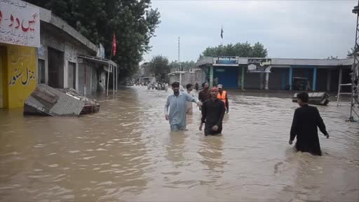 Pakistan’da şiddetli yağışların neden olduğu sellerde ülke genelinde yaşanan can kaybı 68’e...